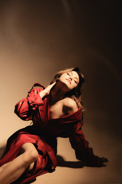 Заказать индивидуальную фотосессию в 2-х образах - съемка от профессионалов студии Fashion Box
 – фото № 28