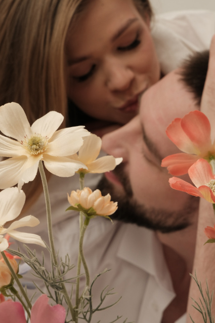 Фотосессия Love Story в студии заказать от фотостудии Fashion Box в Оренбурге 
 – фото № 9