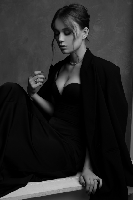 Заказать индивидуальную фотосессию в 2-х образах - съемка от профессионалов студии Fashion Box
 – фото № 22