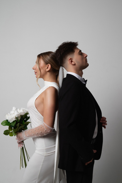 Свадебная фотосессия в Оренбурге— стиль, чувства и незабываемые кадры – фото № 6