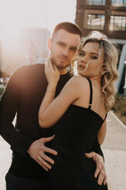 Заказать фотосессию Love Story - в студии на двоих от сети фотостудий Fashion Box в Оренбурге 
 – фото № 3