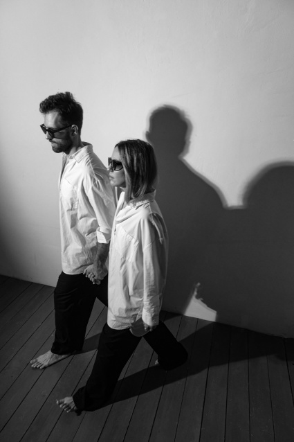 Заказать фотосессию Love Story - в студии на двоих от сети фотостудий Fashion Box в Оренбурге 
 – фото № 12