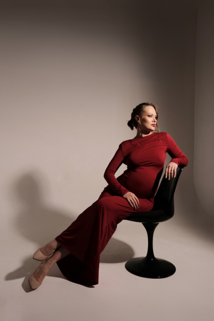 Заказать фотосессию в ожидании чуда - в студии от компании Fashion Box в Оренбурге 
 – фото № 17